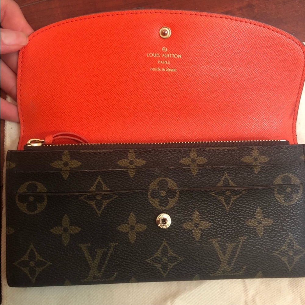 Louis Vuitton Emillie Monogram Orange Button Wallet With Box - Picture 7 of 7